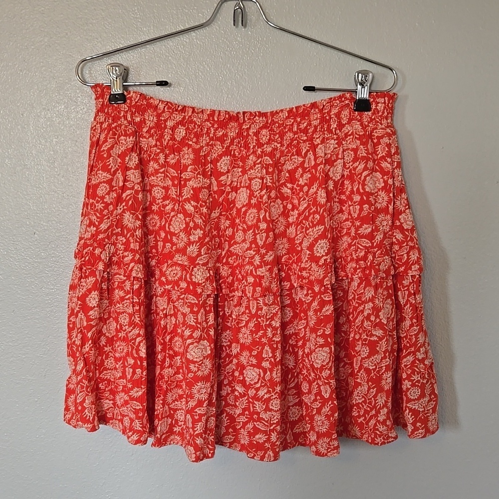 Universal Thread | Red Floral Tiered Skirt Size Large